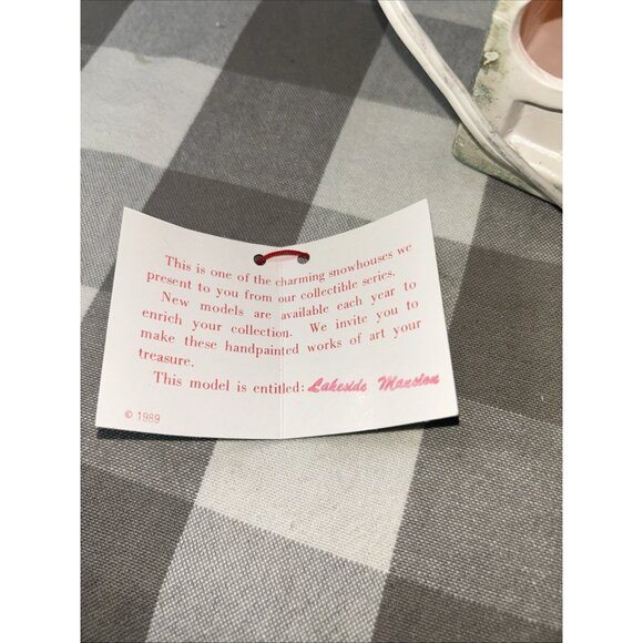 Vintage Yuletide Lakeside Mansion Lighted Christmas Village 1989 porcelain House - Picture 3 of 14